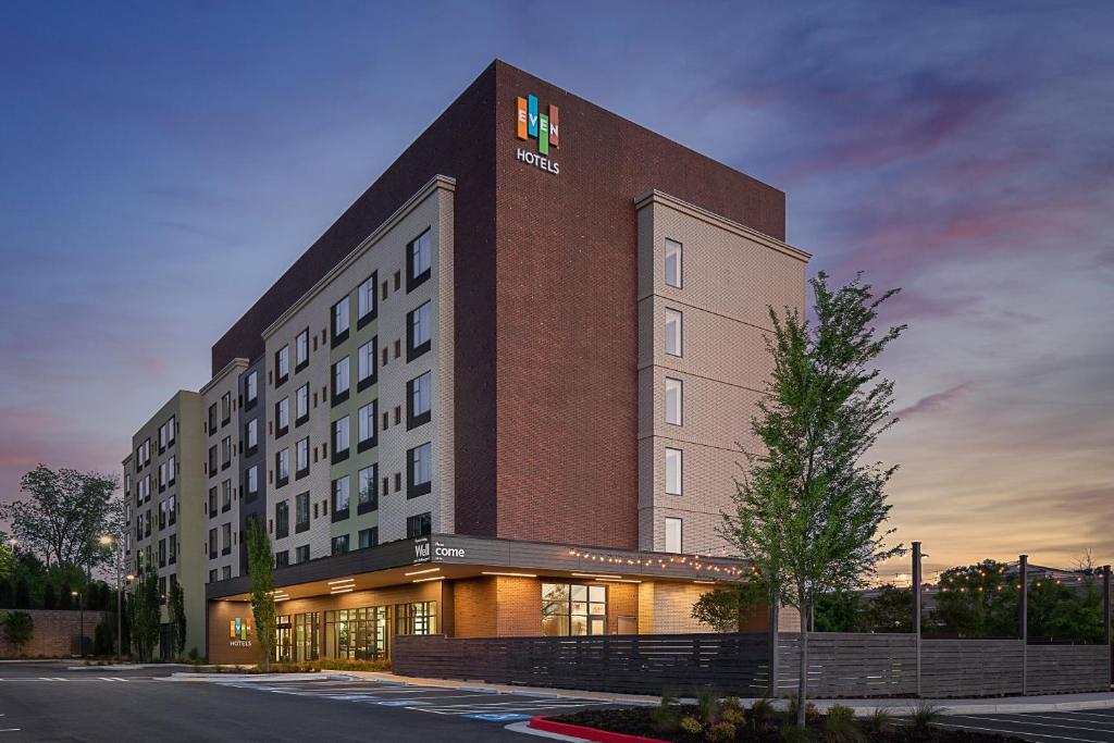 EVEN Hotel Alpharetta - Avalon Area, an IHG Hotel